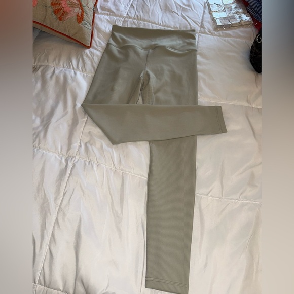 ATHLETA Activewear Elation Rib Tight Eucalyptus Green Leggings Size Medium - Picture 4 of 6